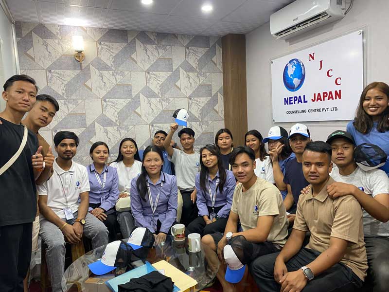 Students studying Japanese